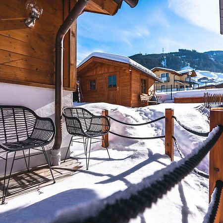 Dorfchalets & Apartments - Authentic Experience In Centre Of Kaprun Including Tauernspa And Summercard Eksteriør bilde