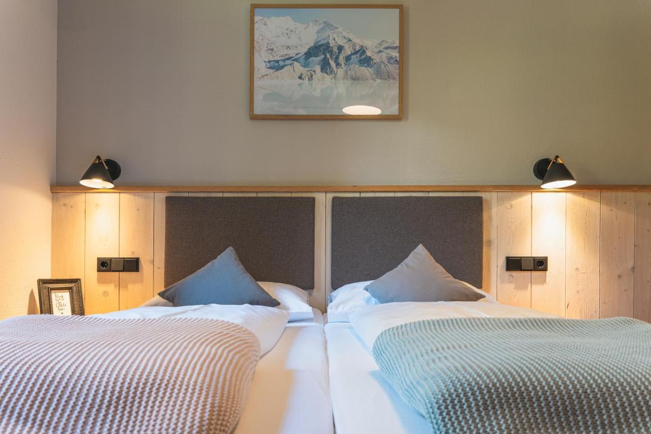 Dorfchalets & Apartments - Authentic Experience In Centre Of Kaprun Including Tauernspa And Summercard Eksteriør bilde