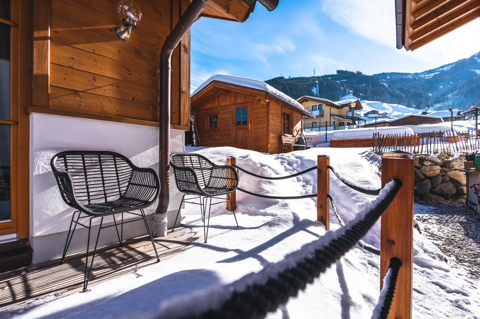 Dorfchalets & Apartments - Authentic Experience In Centre Of Kaprun Including Tauernspa And Summercard Eksteriør bilde