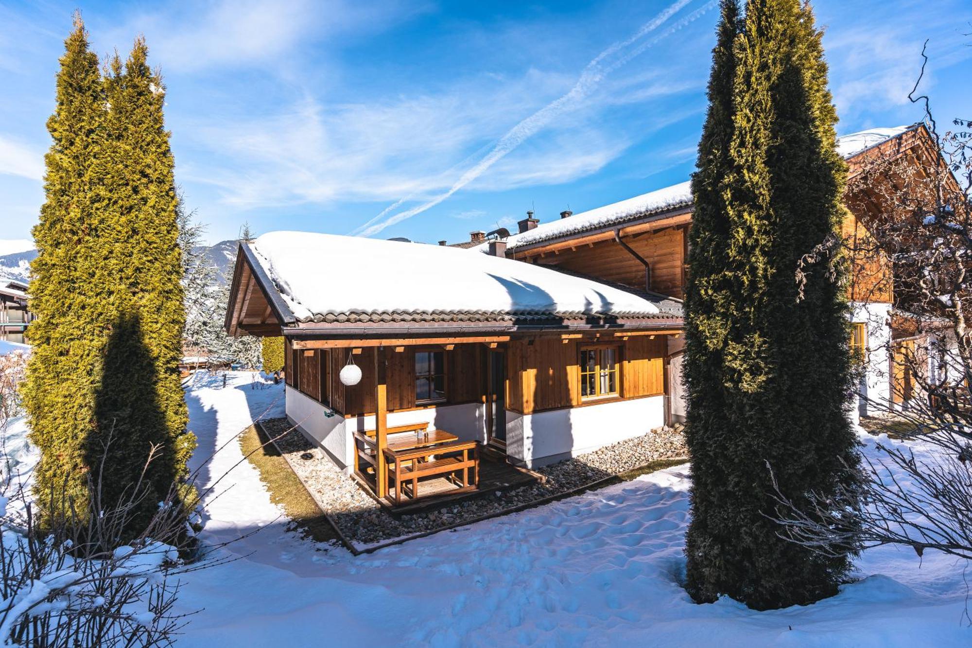 Dorfchalets & Apartments - Authentic Experience In Centre Of Kaprun Including Tauernspa And Summercard Eksteriør bilde