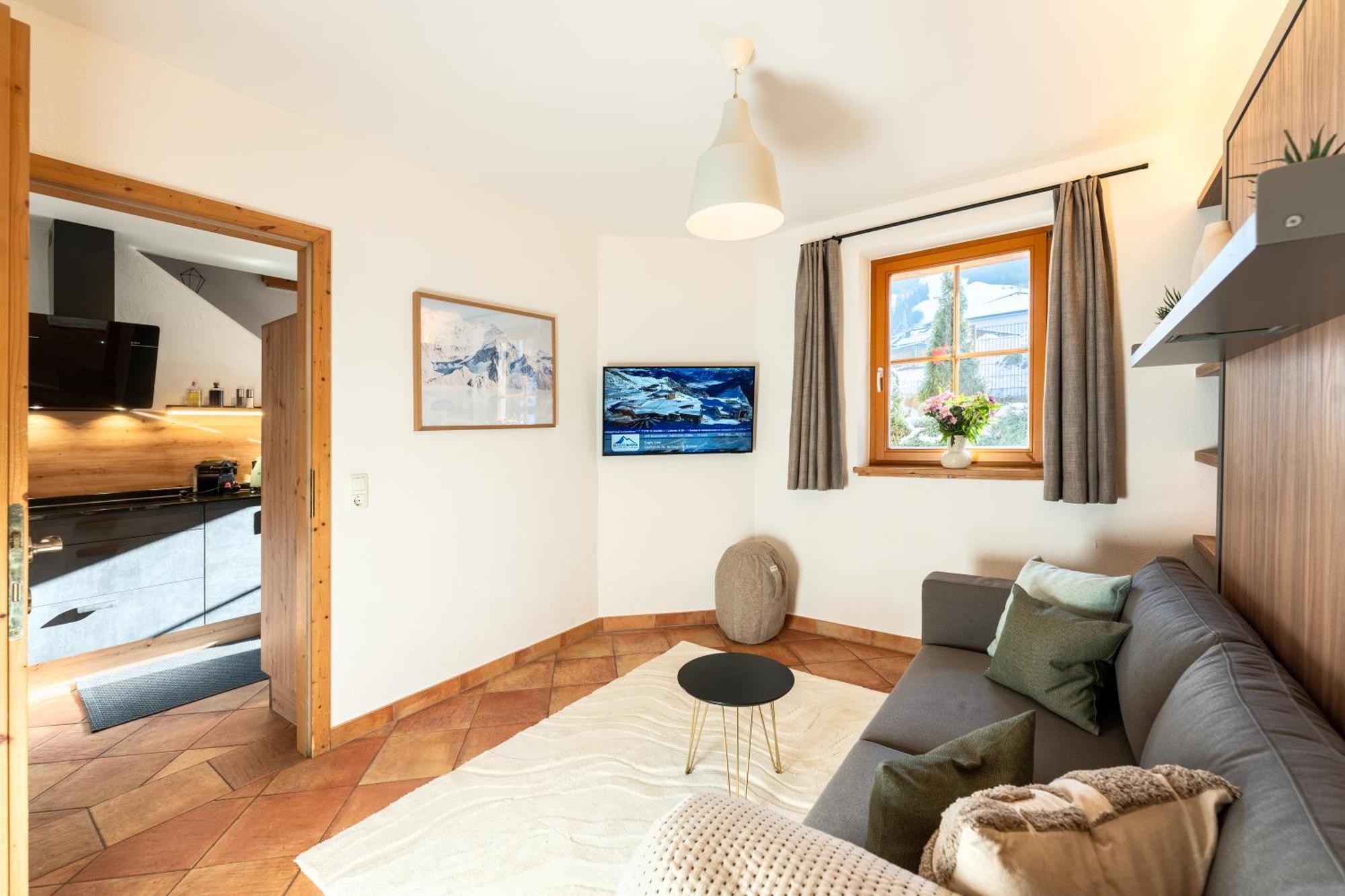 Dorfchalets & Apartments - Authentic Experience In Centre Of Kaprun Including Tauernspa And Summercard Eksteriør bilde