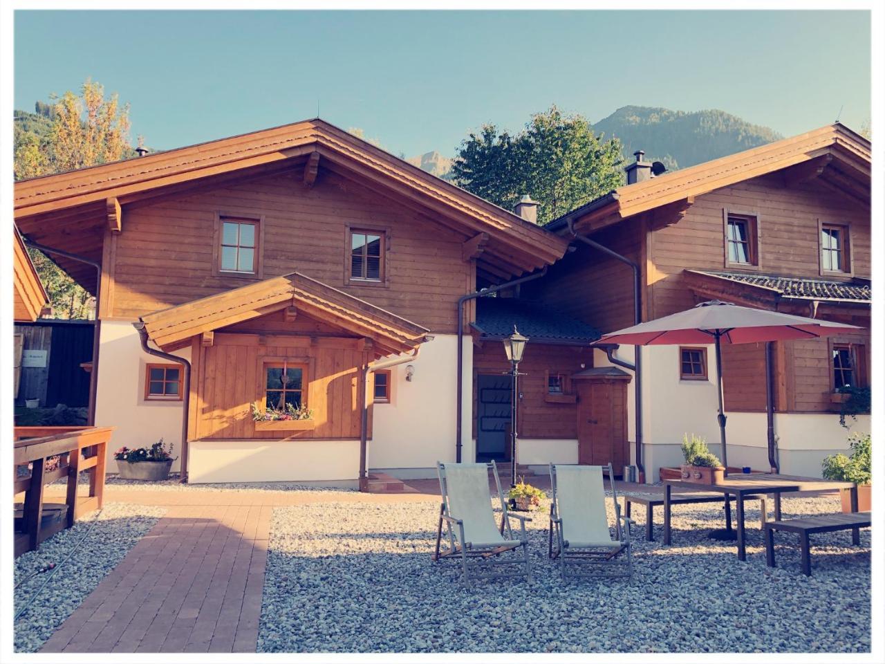 Dorfchalets & Apartments - Authentic Experience In Centre Of Kaprun Including Tauernspa And Summercard Eksteriør bilde